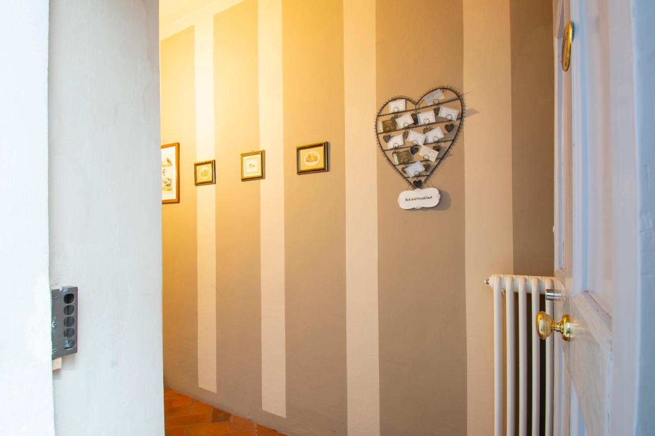 Il Malconsiglio Hotel Pistoia Bagian luar foto